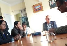 रौतहटका उखु किसानले उद्योगमन्त्री भट्टलाई भेटे