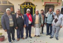 गुरु भेटन महोतरी पुगे वृन्दावन नगर प्रमुख विनोद प्रसाद कुर्मी